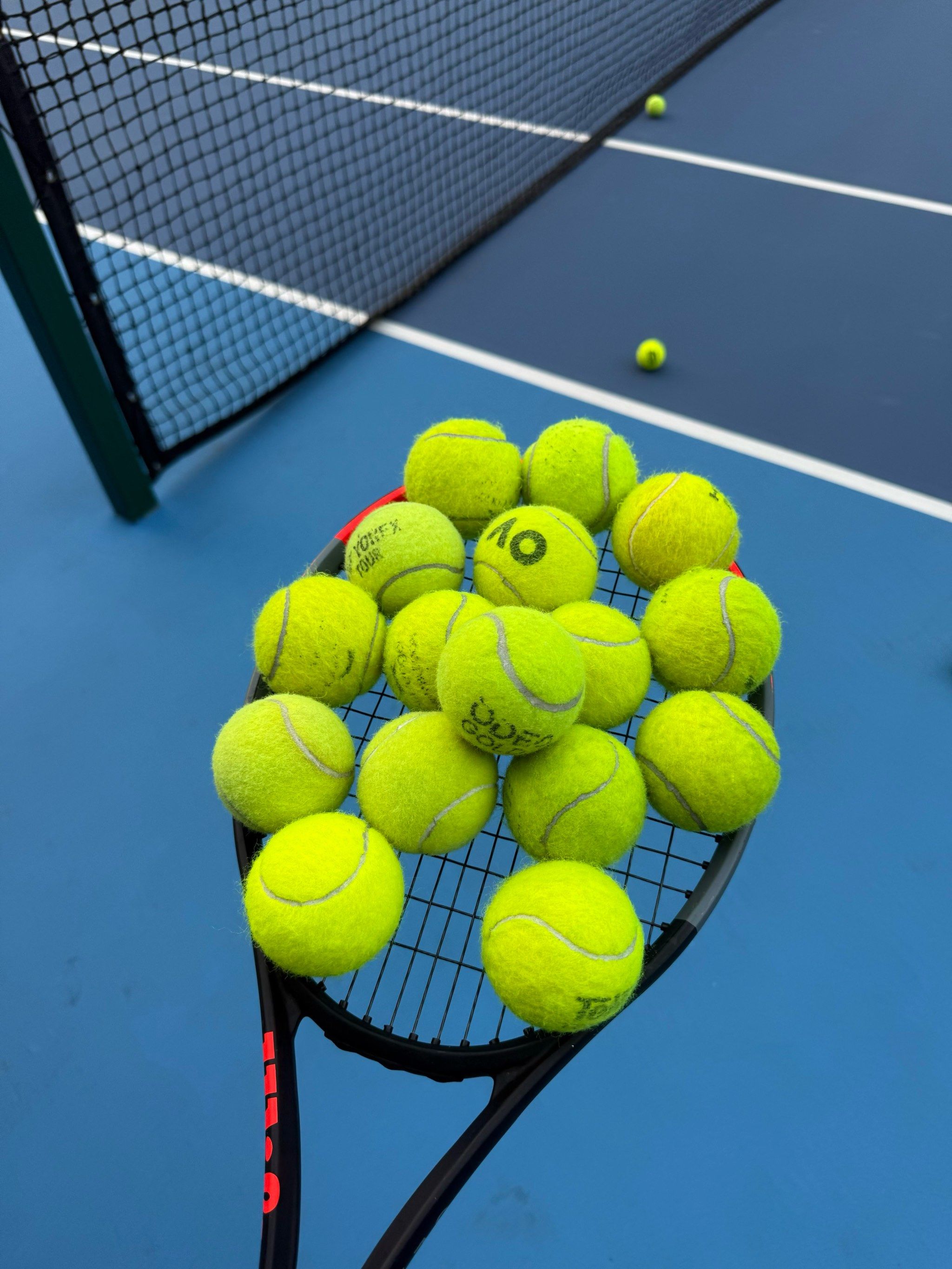 竞争激烈的 竞争激烈的