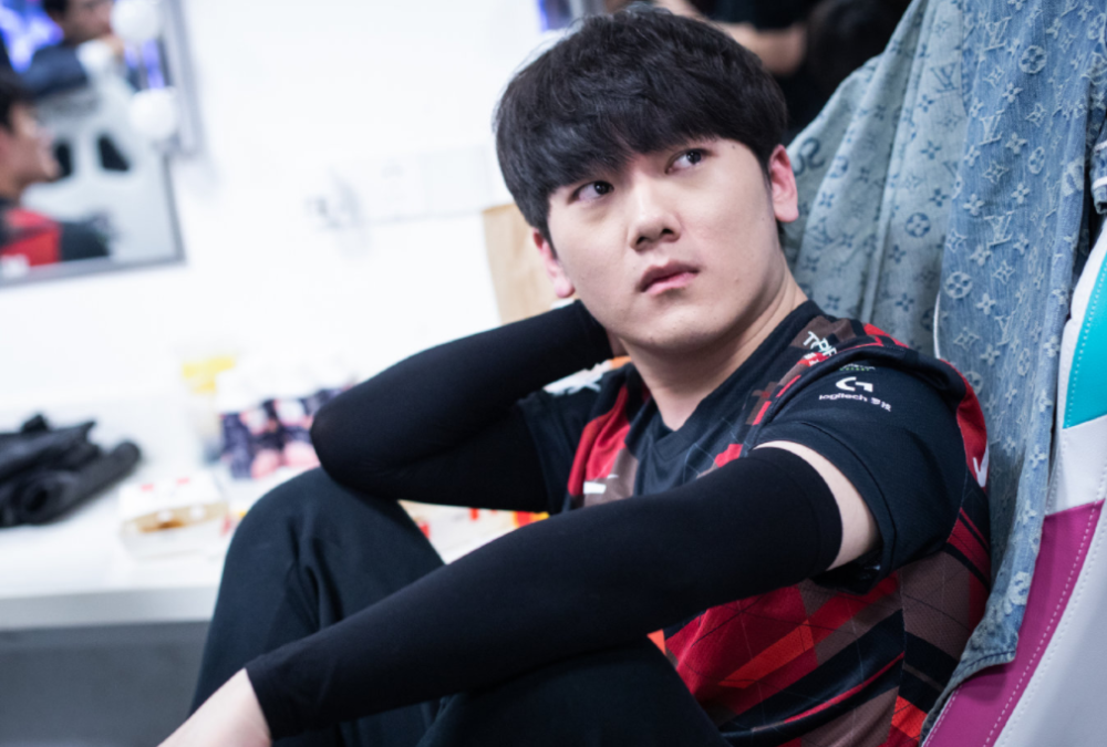 持领先地位 持领先地位